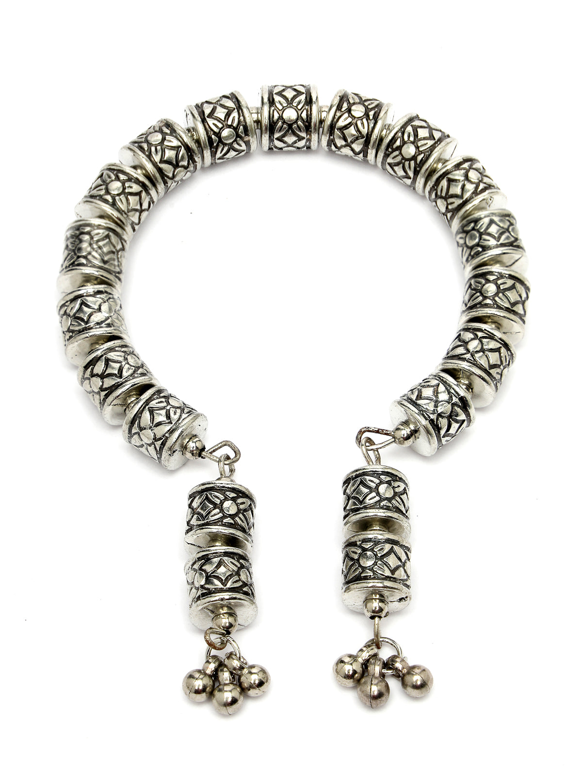 Sukkhi Iconic Oxidised Rhodium Plated  With Crystal Stones Studded Choker Necklace Set with Dangler Earring & Adjustable Bracelet Combo Jewellery Set For Women & Girls|Set of 1|CBMIX106030