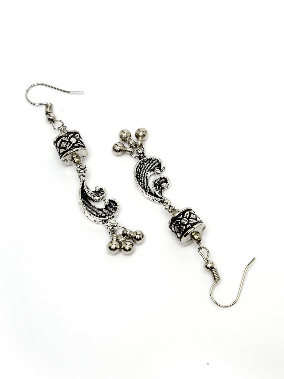 Sukkhi Pretty Oxidised Rhodium Plated With AD Stones Silver Chokder Necklace Set with Dangler Earring & Adjustable Bracelet Combo Jewellery Set For Women & Girls |Set of 1|CBMIX106031