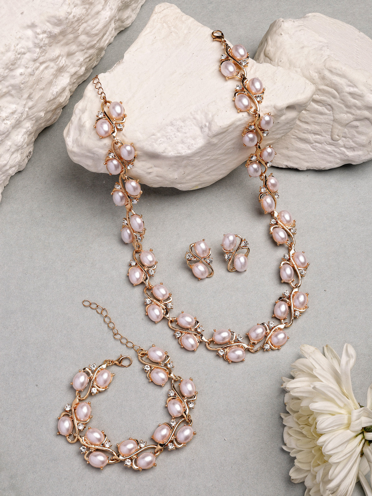 Sukkhi Eye-Catchy Stylish Design Gold Plated Faux Pearls Studded White Choker Necklace with Studs Earring & Bracelet Combo Jewellery Set For Women & Girls|CBMIX107315