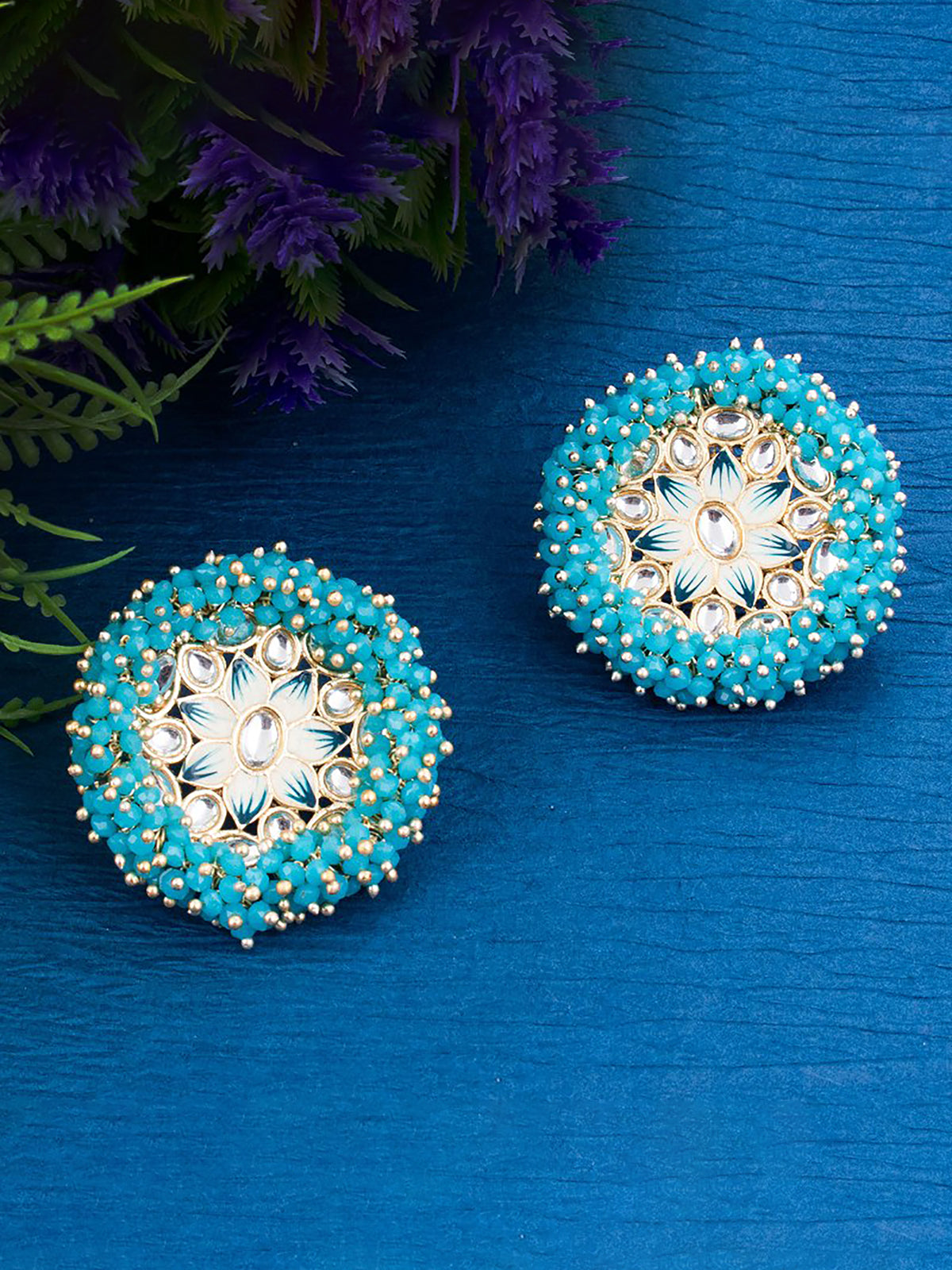 Sukkhi Lavish Floral Gold Plated Stud Earring For Women E103122