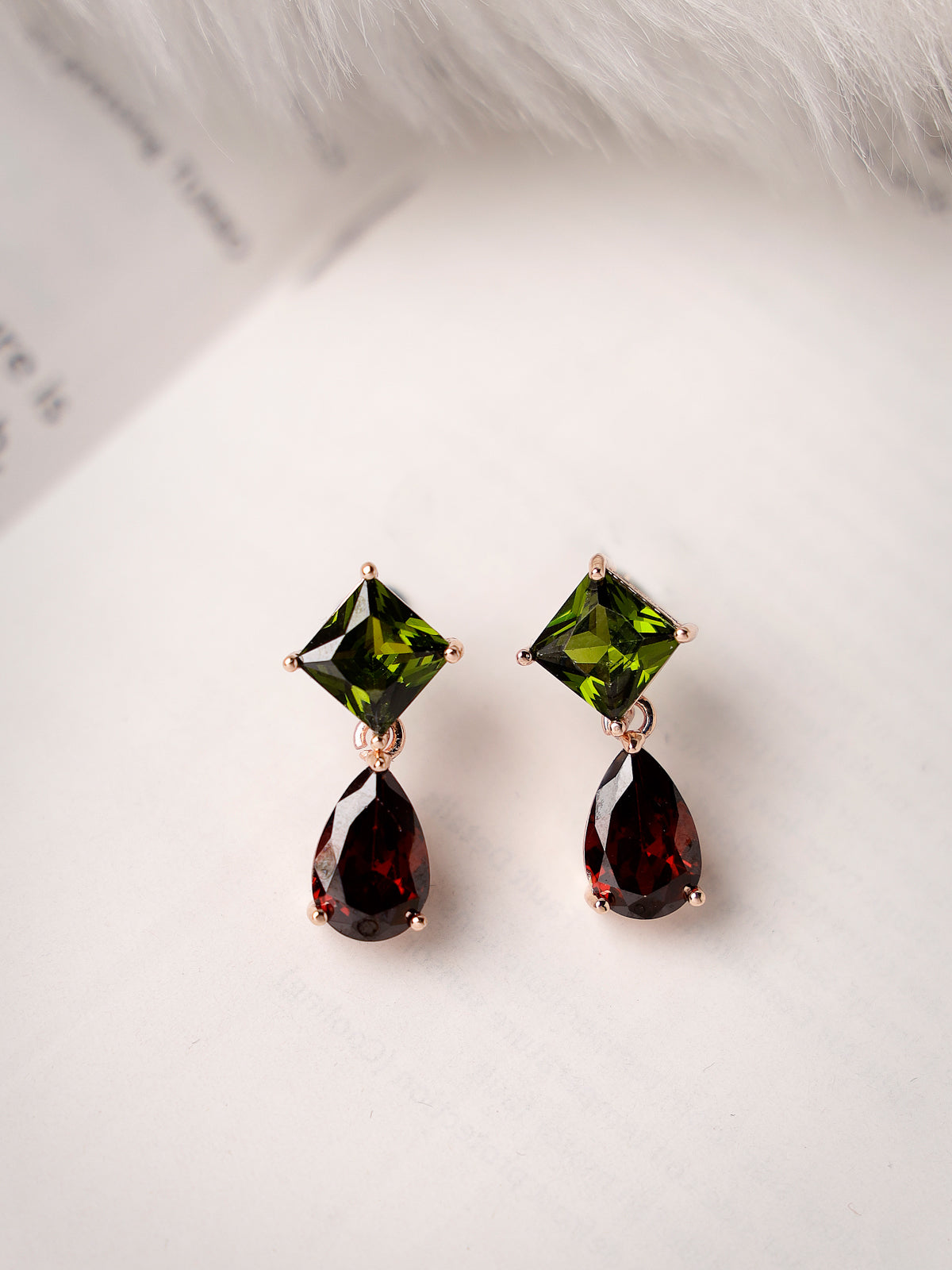 Scintillare by Sukkhi Classic Gold Plated Red Green Crystals Drop Earring for Women & Girls Stylish Fashion|Birthday Gift for Girls & Women Anniversary Gift for Wife|E106560