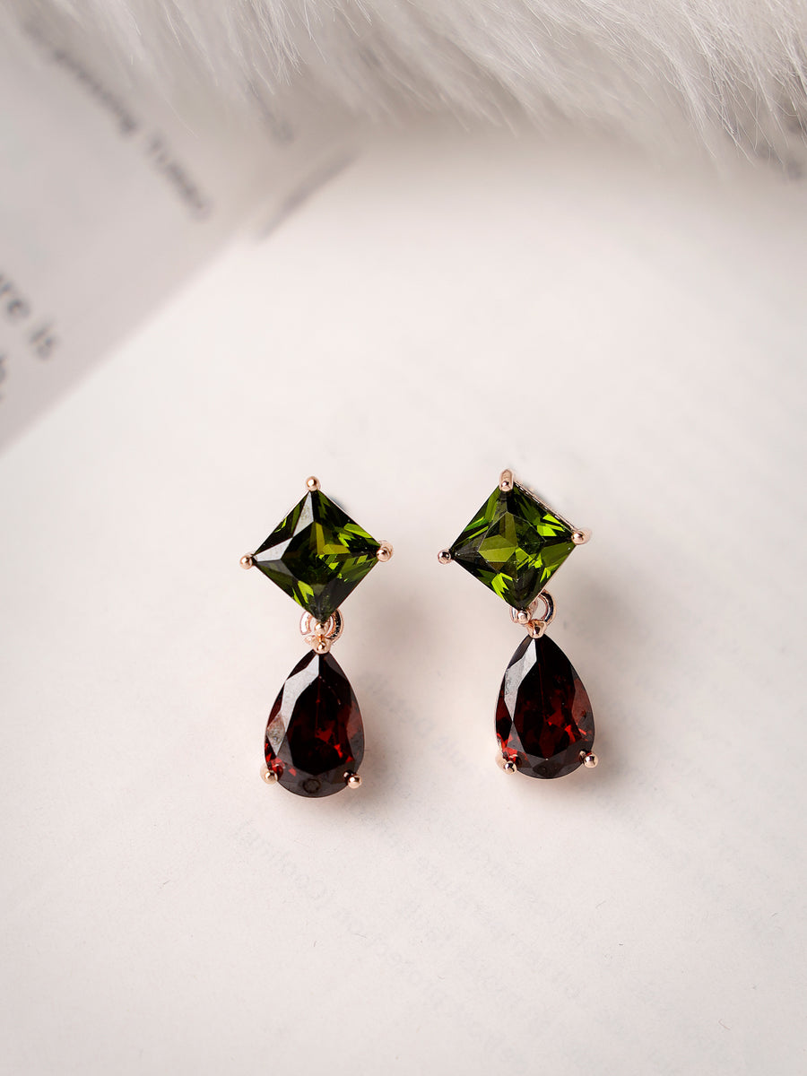 Scintillare by Sukkhi Classic Gold Plated Red Green Crystals Drop Earring for Women & Girls Stylish Fashion|Birthday Gift for Girls & Women Anniversary Gift for Wife|E106560