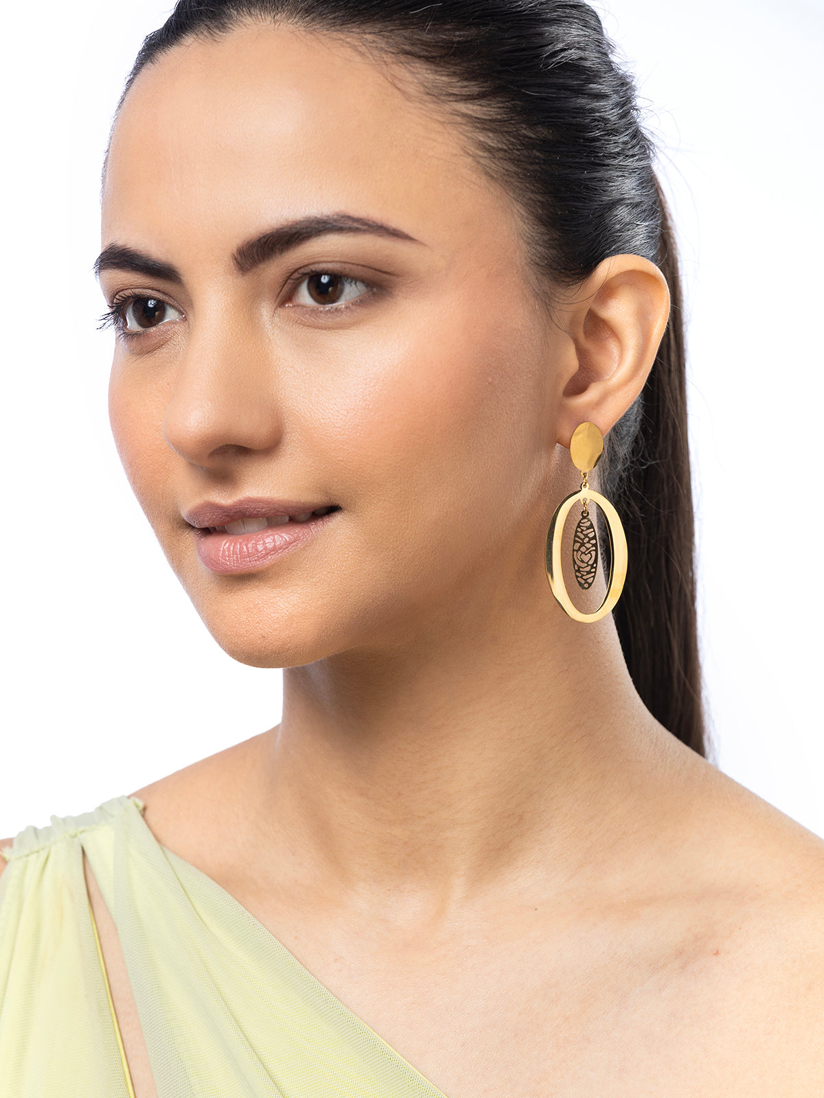 Scintillare By Sukkhi Most Beautiful 18kGold Plated with Stainless Steel Oval Dangler Earring Jewellery for Women & Girls|Anti Tarnish Jewellery|Gifts for Wife Girlfriend Mother Sister|E107004