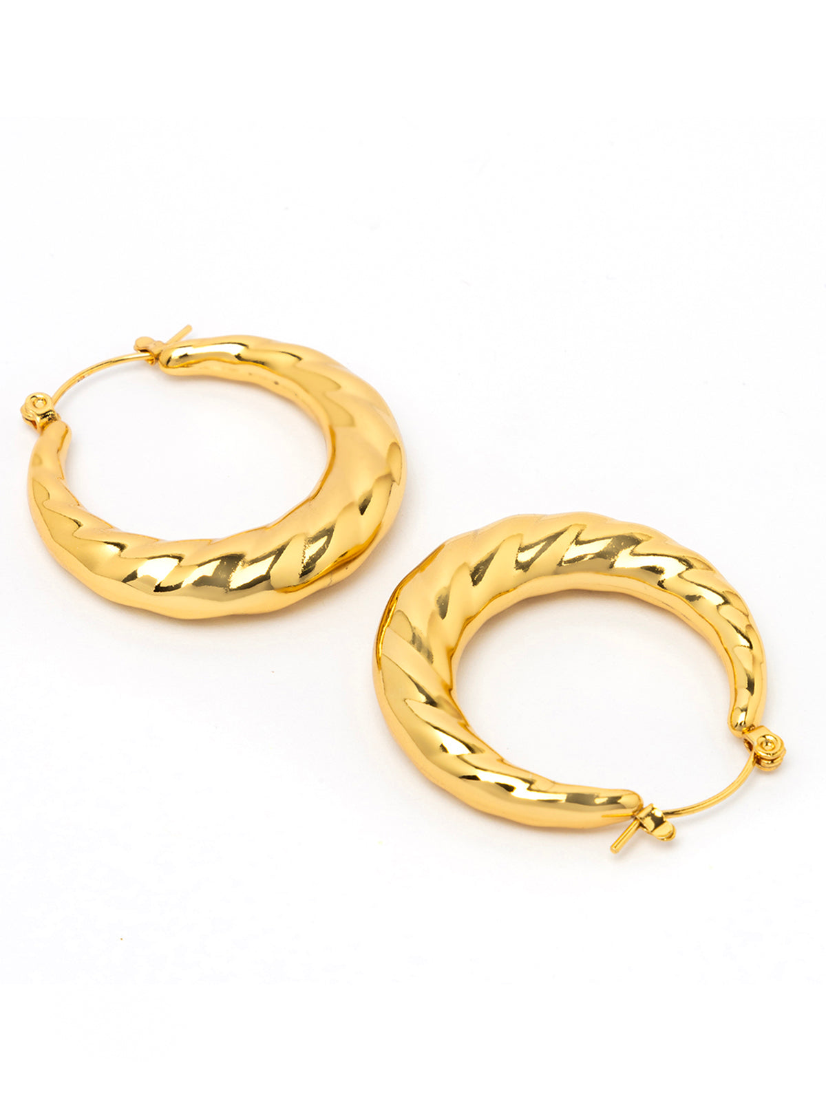 Scintillare By Sukkhi Excellent 18kGold Plated with Stainless Steel Round Hoop Earring Jewellery for Women & Girls|Anti Tarnish Jewellery|Gifts for Wife Girlfriend Mother Sister|E107030