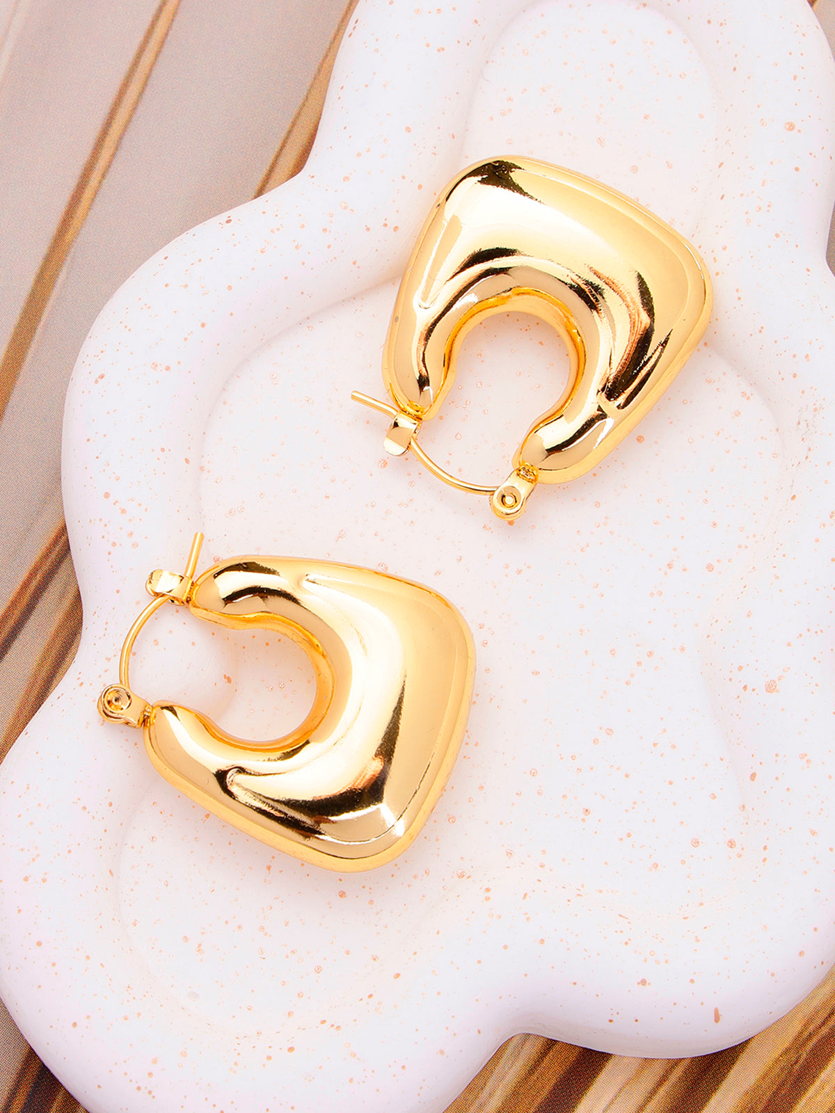 Scintillare By Sukkhi Chunky Golden Stainless Steel Small Hoop Bali Korean Fashion Earring Jewellery for Women & Girls|Anti Tarnish Jewellery|Gifts for Wife Girlfriend Mother Sister|E107034