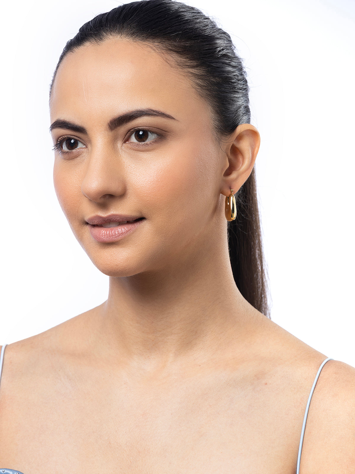 Scintillare By Sukkhi Chunky Golden Stainless Steel Small Hoop Bali Korean Fashion Earring Jewellery for Women & Girls|Anti Tarnish Jewellery|Gifts for Wife Girlfriend Mother Sister|E107034