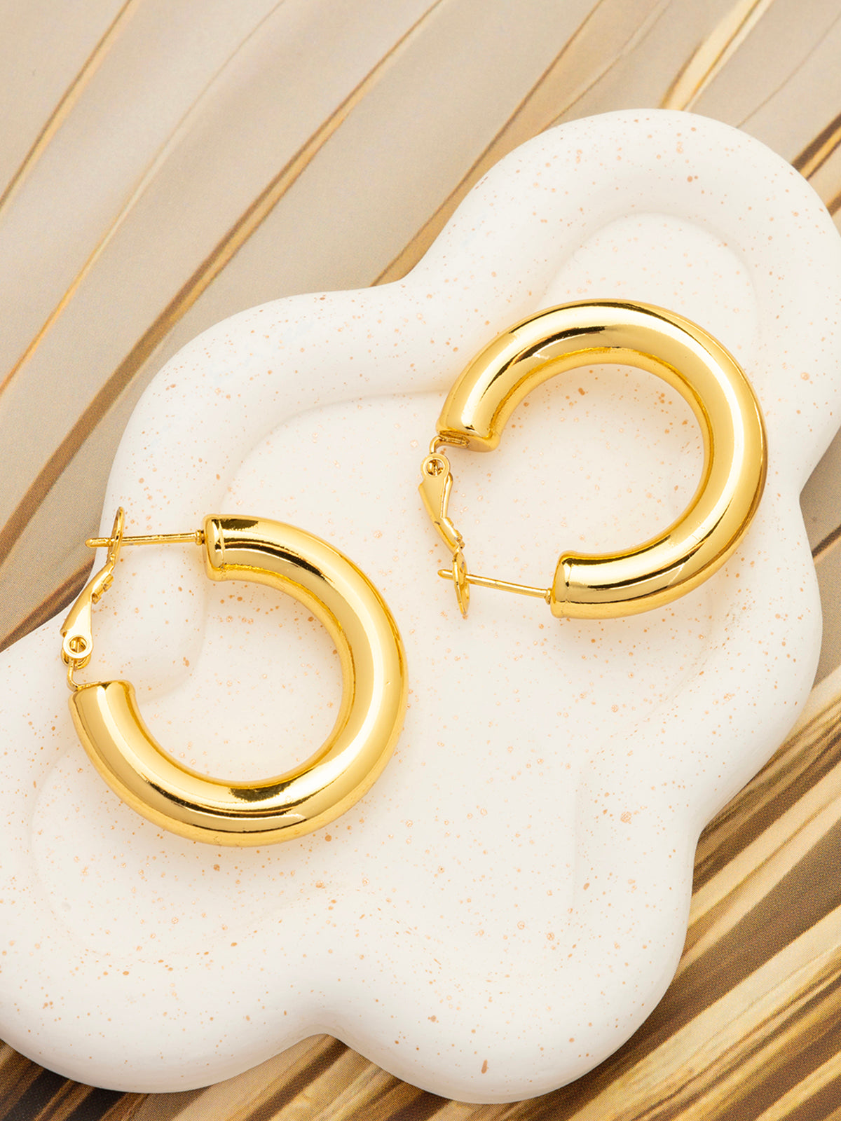 Scintillare By Sukkhi Gold Plated with Stainless Steel Small Hoop Bali Korean Fashion Earring Jewellery for Women & Girls|Anti Tarnish Jewellery|Gifts for Wife Girlfriend Mother Sister|E107035