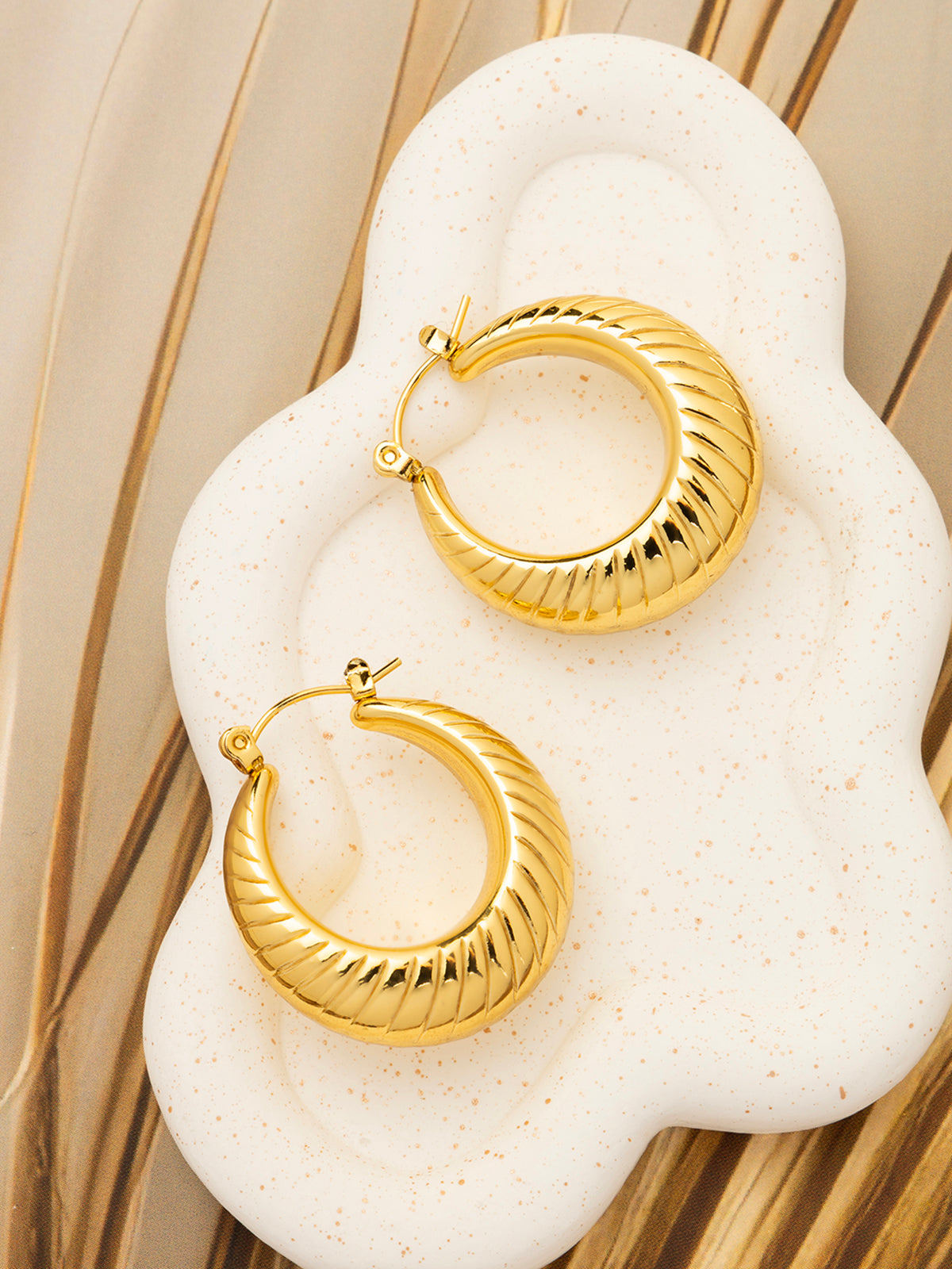 Scintillare By Sukkhi Chunky 18k Gold Plated with Stainless Steel Small Hoop Bali Korean Fashion Earring Jewellery for Women & Girls|Anti Tarnish Jewellery|Gifts for Wife Girlfriend Mother|E107037