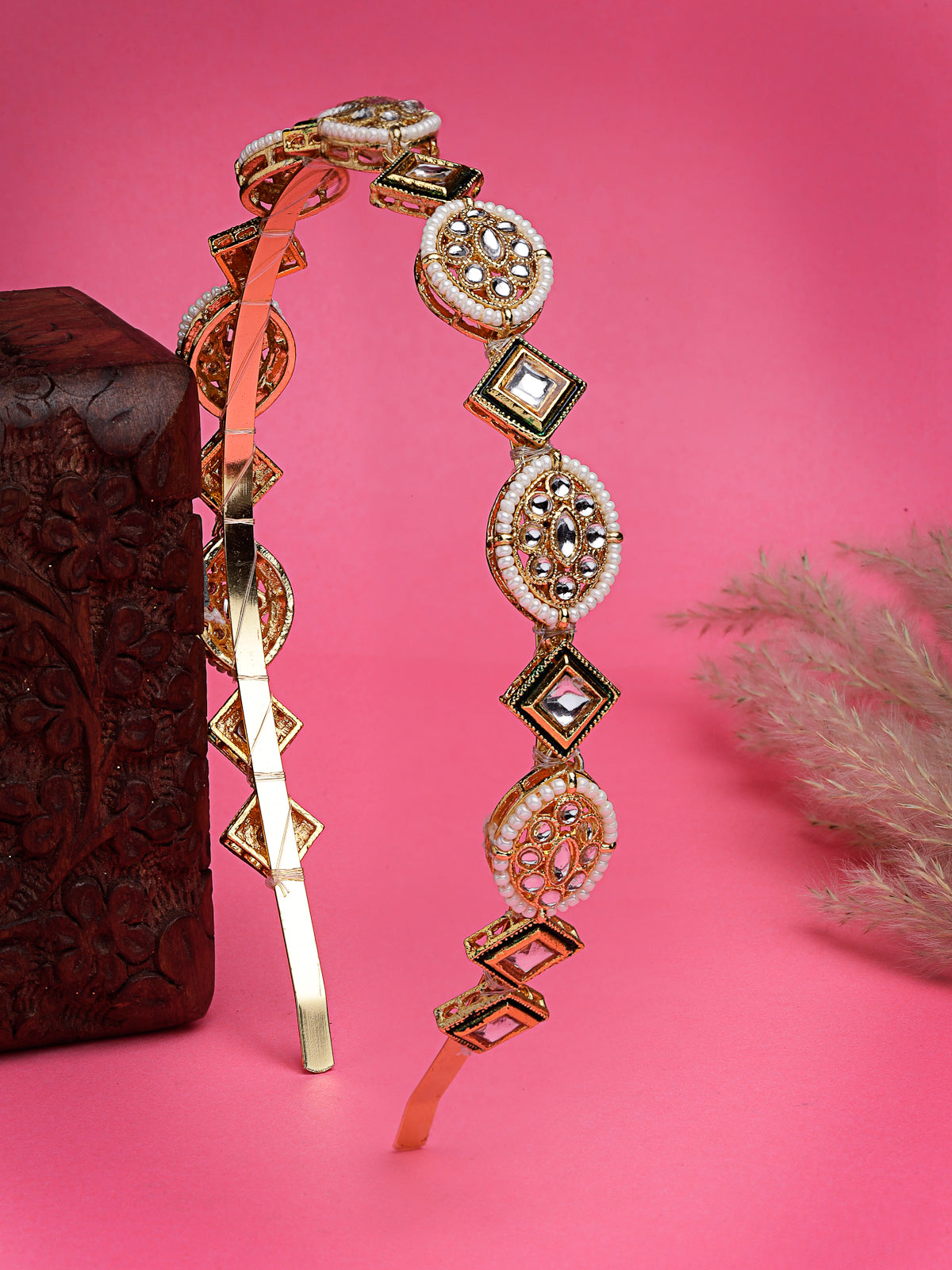 Sukkhi Traditional Style Kundan Beaded Gold Plated With Green Meenakari Work Hairband Matha Patti, Sheesh Patti, Hair Accessories for Womens & Girls | Pack of 1 |HBND106853