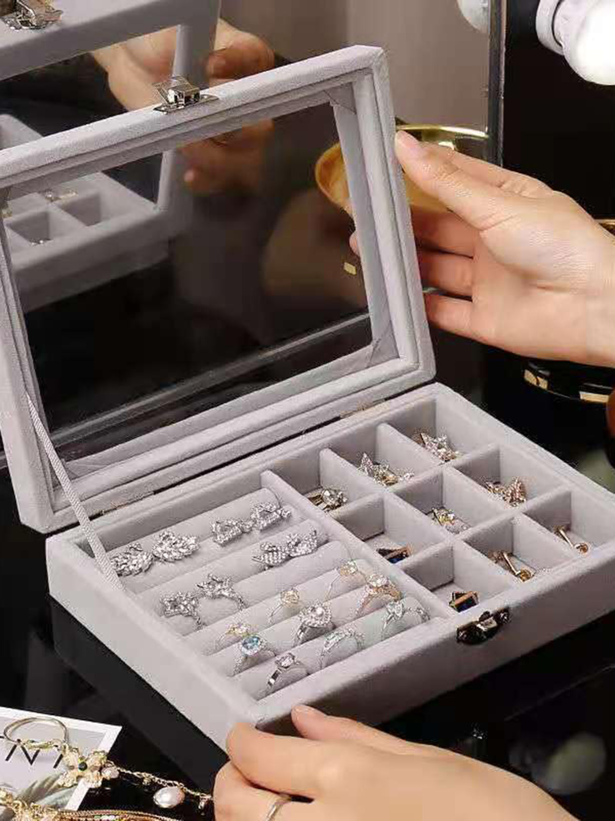 Scintillare By Sukkhi Jewellery Box Jewellery Organiser Box Velvet Clear Lid Jewelry Organizer, Ring Earring Bracelets Jewelry Storage Case, Portable Jewelry Box for Girls Women JB107113