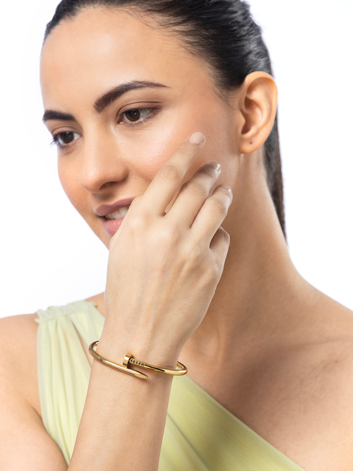 Scintillare By Sukkhi Modern Fashionable Gold Plated with Stainless Steel Openable Kada Bracelet Jewellery for Women & Girls|Anti Tarnish Jewellery|Gifts for Wife Girlfriend Mother Sister|K107049