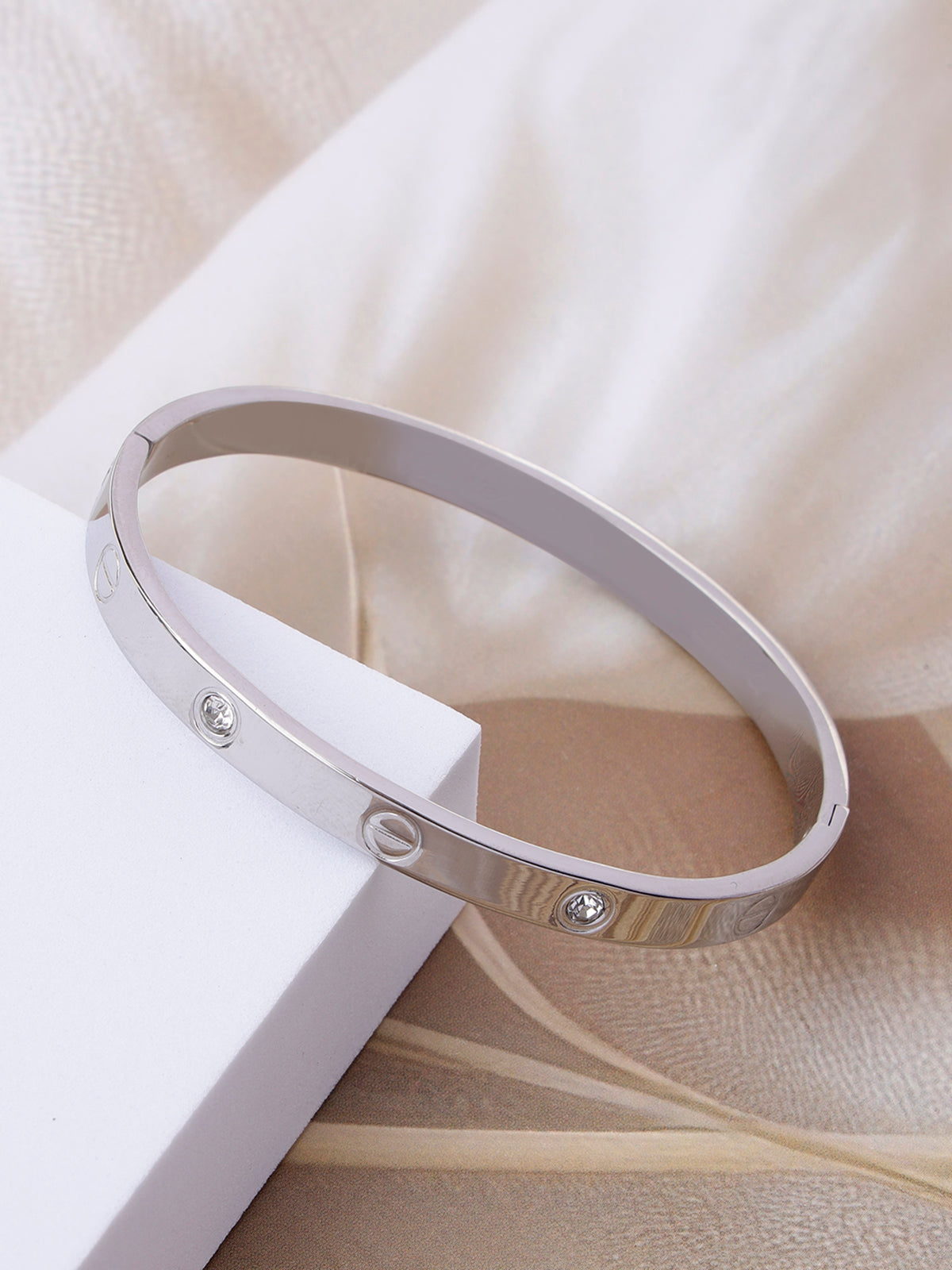 Scintillare By Sukkhi Classy Rhodium Plated with Stainless Steel & Crystal Stones Openable Oval Kada Bracelet Jewellery for Women & Girls|Anti Tarnish Jewellery|Gift for Wife Girlfriend Mother|K107056