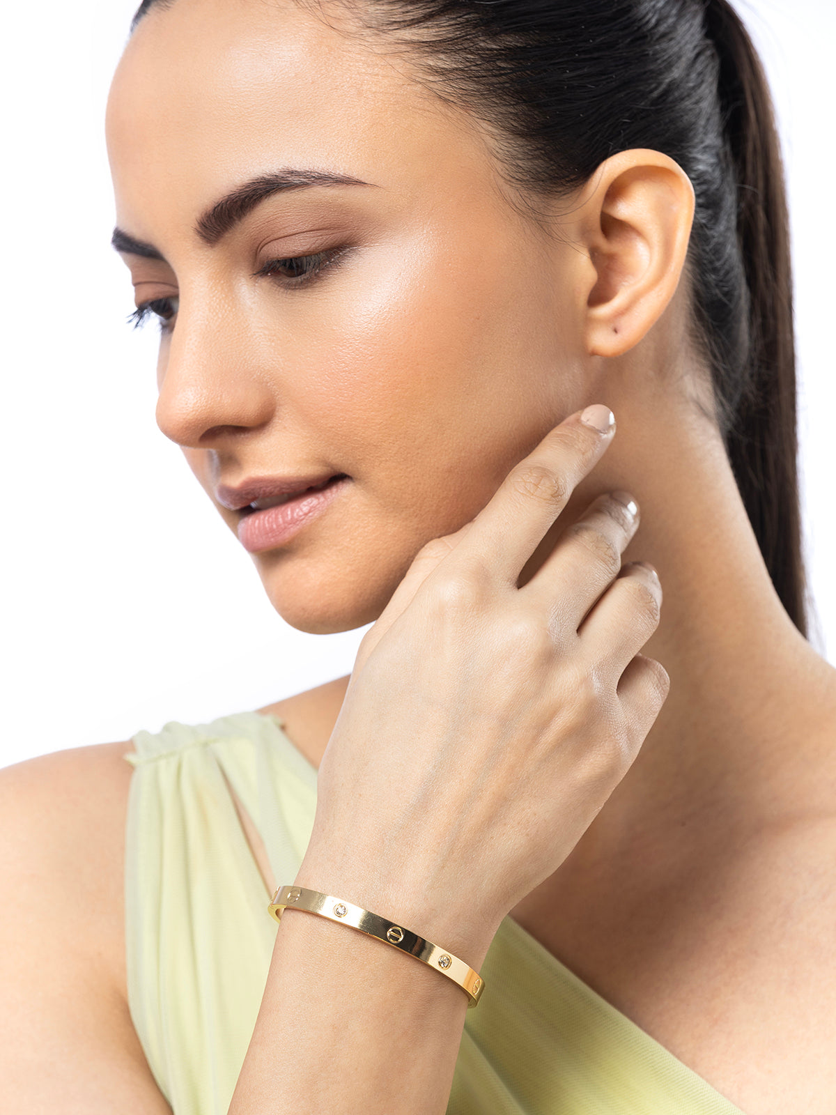 Scintillare By Sukkhi Classy Gold Plated with Stainless Steel & Crystal Stones Openable Oval Kada Bracelet Jewellery for Women & Girls|Anti Tarnish Jewellery|Gifts for Wife Girlfriend Mother|K107057