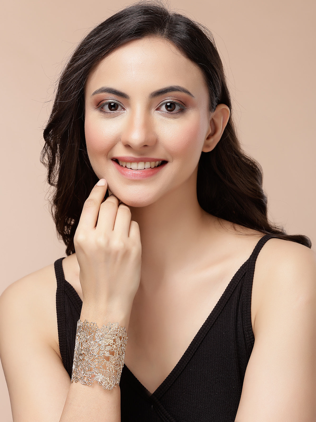Scintillare By Sukkhi Lovely Stylish Non Precious Metal Gold Plated Leaf Design Cuff Kada Bracelet Jewellery For Women & Girls|K107286
