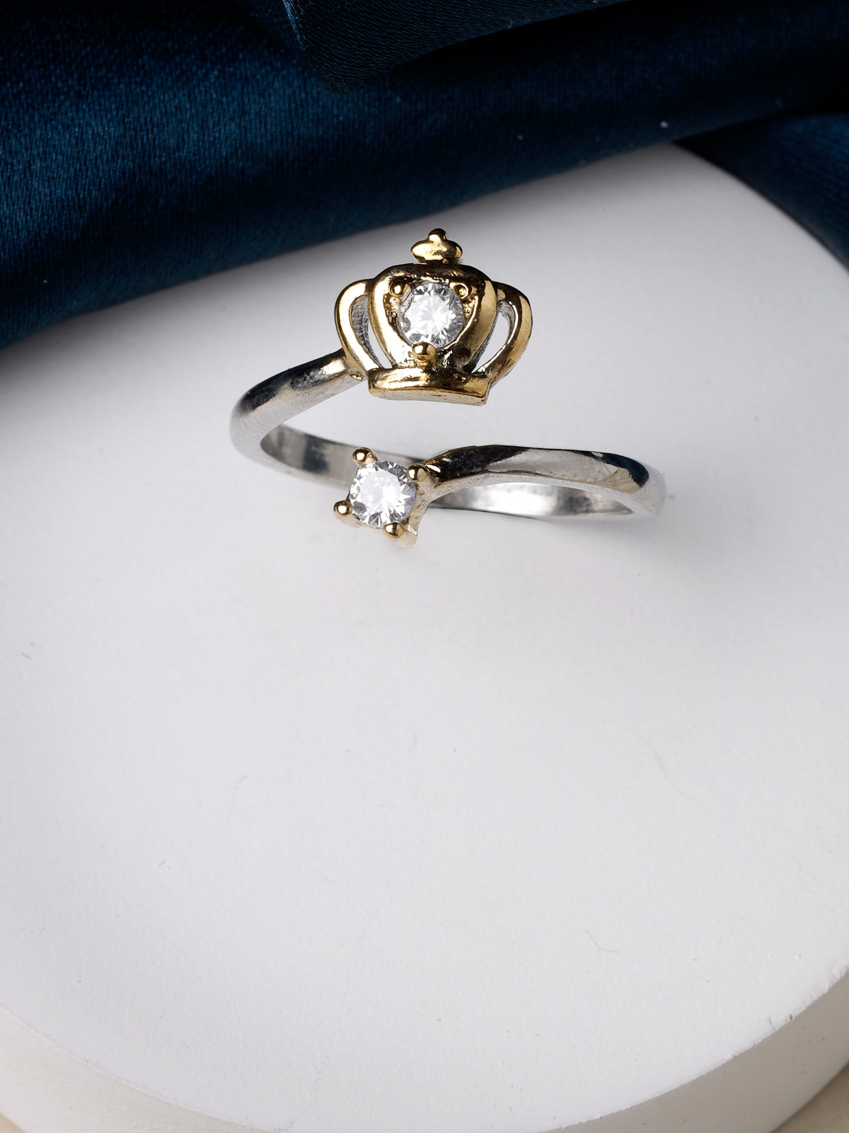 Scintillare by Sukkhi Lovely Fashionable Rhodium Plated Silver Finger Rings for Women & Girls | Gifts Collection|LR106714