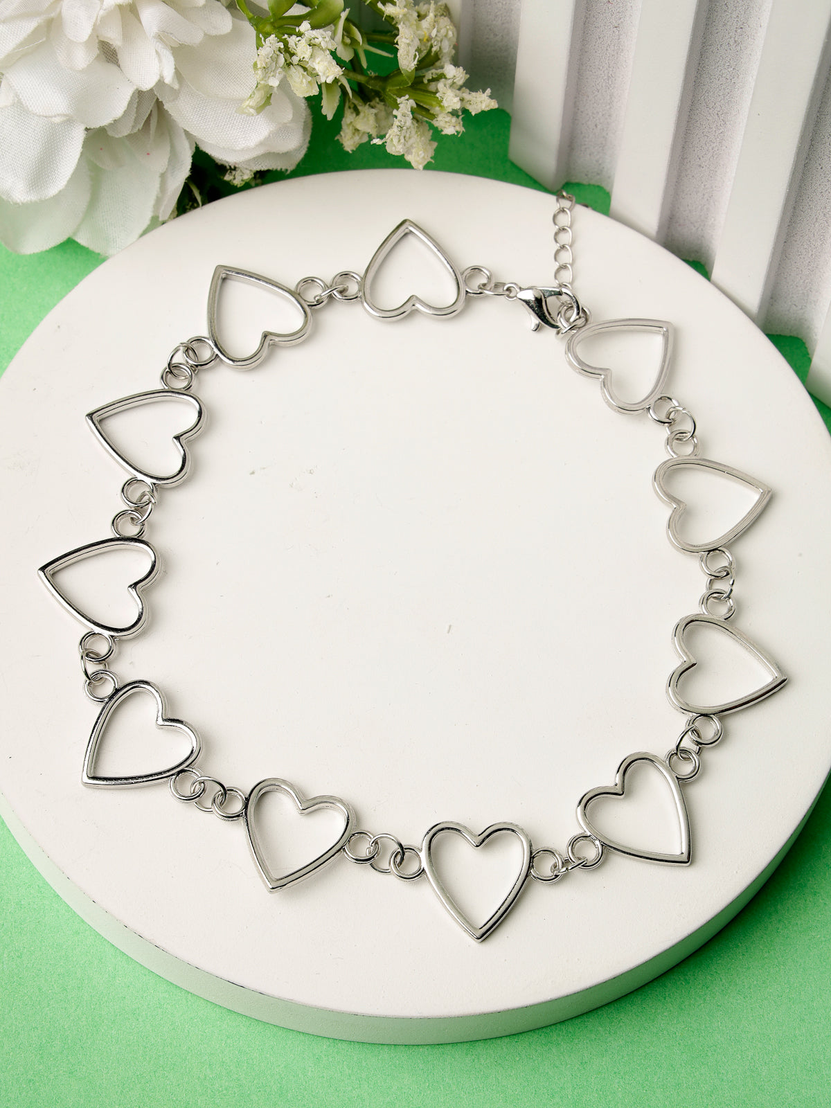 Scintillare by Sukkhi Admirable Rhodium Plated Heart Shaped Link Choker Necklace for Women & Girls |Birthday Gift for Girls And Women Anniversary Gift for Wife| Valentine Day Gifts Collection|N106722