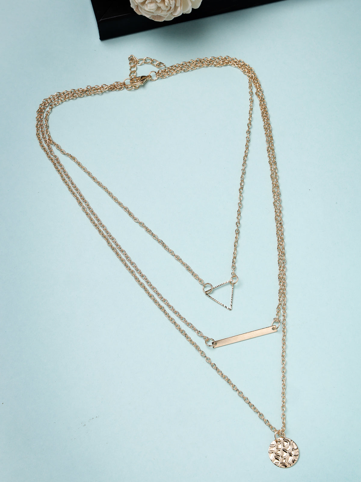 Scintillare by Sukkhi Modern Blue Titanic Valentine Heart Crystals With Rhodium Plated Silver Pendant With Chain for Women & Girls | Valentine Day Gifts Collection|P106599