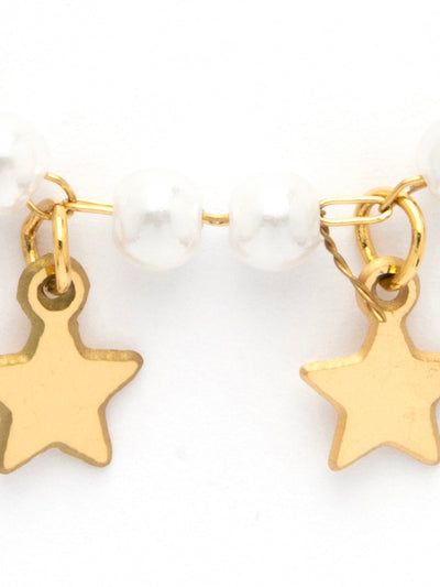 Scintillare By Sukkhi Gold Plated with Charming Stars Pearls Stainless Steel Chain Pendant Necklace Jewellery for Women & Girls|Anti Tarnish Jewellery|Gifts for Wife Girlfriend Mother Sister|N107017