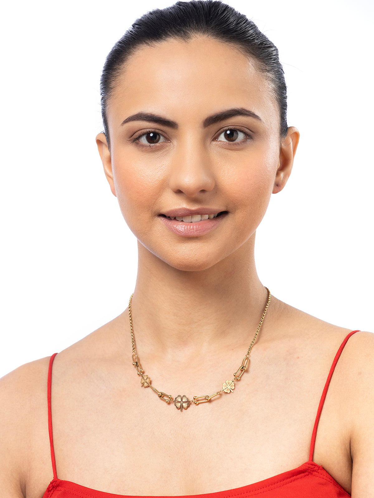 Scintillare By Sukkhi Clover Leaf with 18kGold Plated Stainless Steel Chain Pendant Necklace Jewellery for Women & Girls|Anti Tarnish Jewellery|Gifts for Wife Girlfriend Mother Sister|N107020