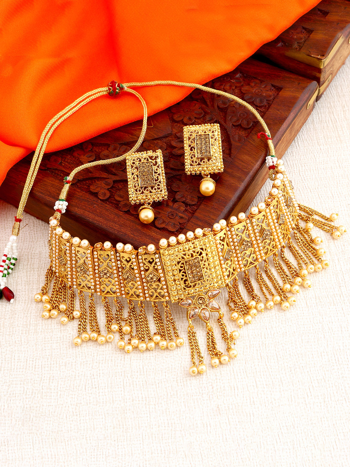 Sukkhi Alluring Gold Plated Necklace Set For Women N72088GLDPD092017