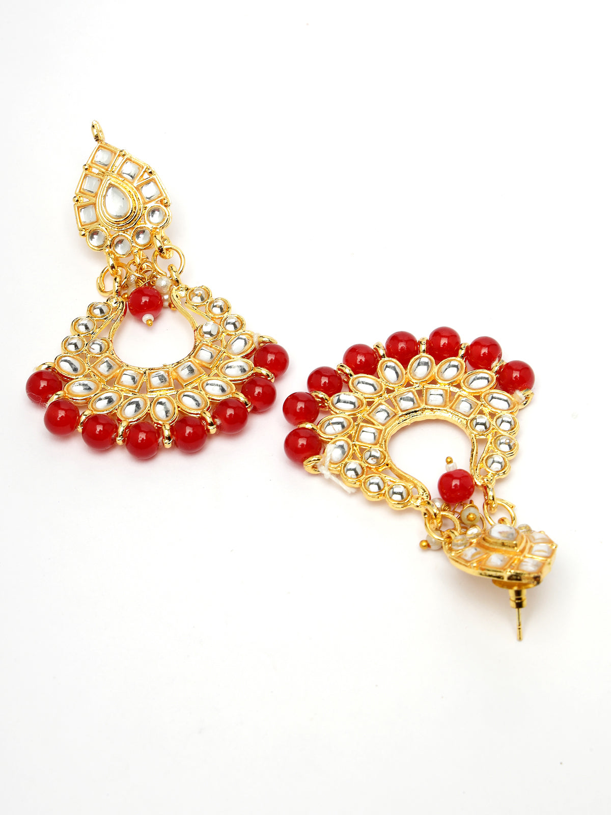 Sukkhi Decent Gold Plated Red Beadded With White Kundan Choker Necklace Set with Dangler Earring & Maangtikka Jewellery Set for Women & Girls|Set of 1|N73502 N73502