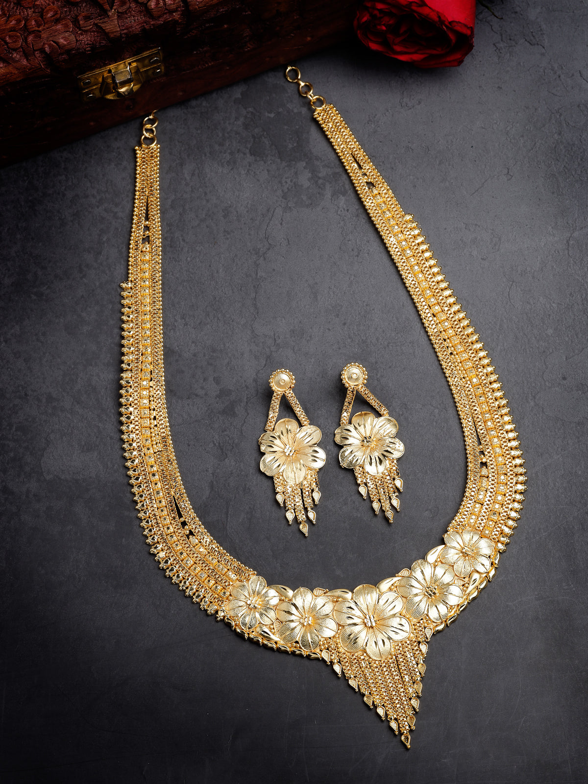 Sukkhi Latest Indian Style 18k Gold Forming Gold Plated Floral Long Necklace Set with Dangler Earring Jewellery Set for Women & Girls|Set of 1|N73759