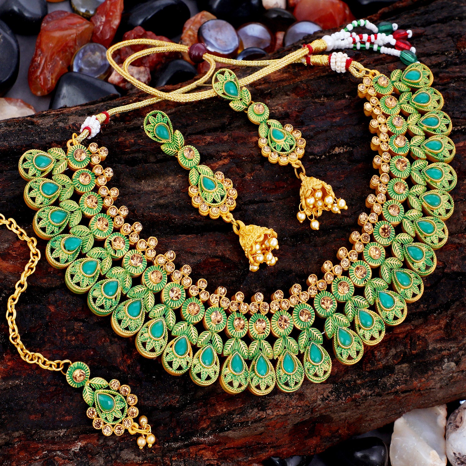 Sukkhi Eye-Catching Gold Plated Choker Necklace Set For Women N78024