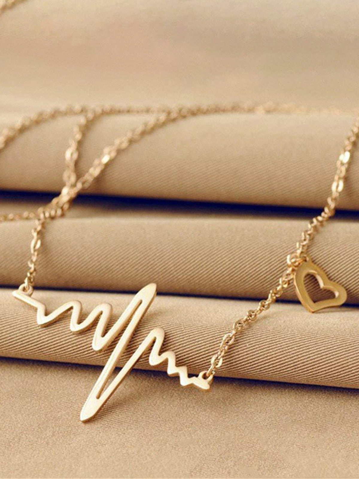 Sukkhi Classy Gold Plated Heart Beat Necklace For Women N82746