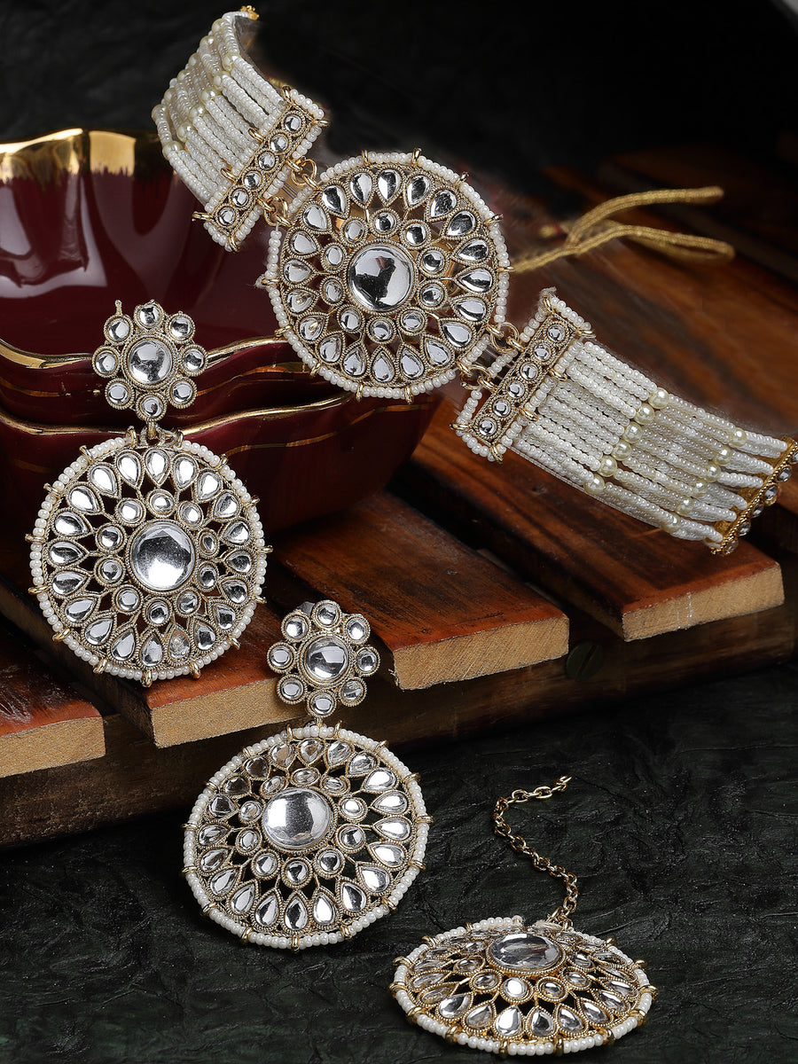 Sukkhi Decorative Round Shaped White Kundan & Beads Choker Necklace Set With Earring And Maangtika | Jewellery Set For Women (NS105502)
