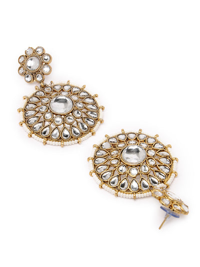 Sukkhi Decorative Round Shaped White Kundan & Beads Choker Necklace Set With Earring And Maangtika | Jewellery Set For Women (NS105502)