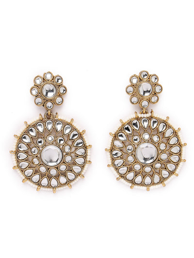 Sukkhi Decorative Round Shaped White Kundan & Beads Choker Necklace Set With Earring And Maangtika | Jewellery Set For Women (NS105502)