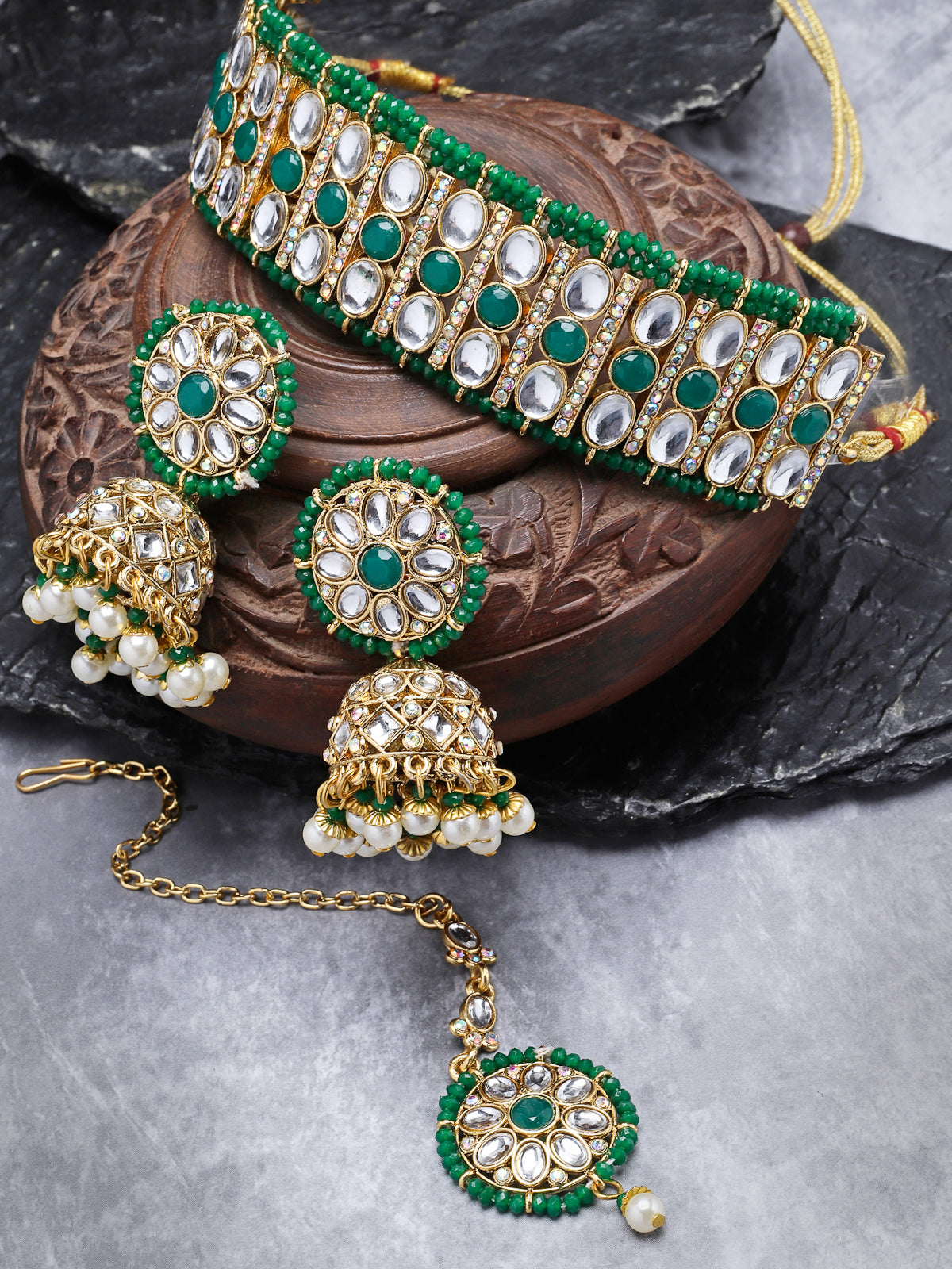 Sukkhi Sporty Gold Plated Green Kundan & Beads Choker Necklace Set With Jhumki Earring And Maangtika | Jewellery Set For Women (NS105518)