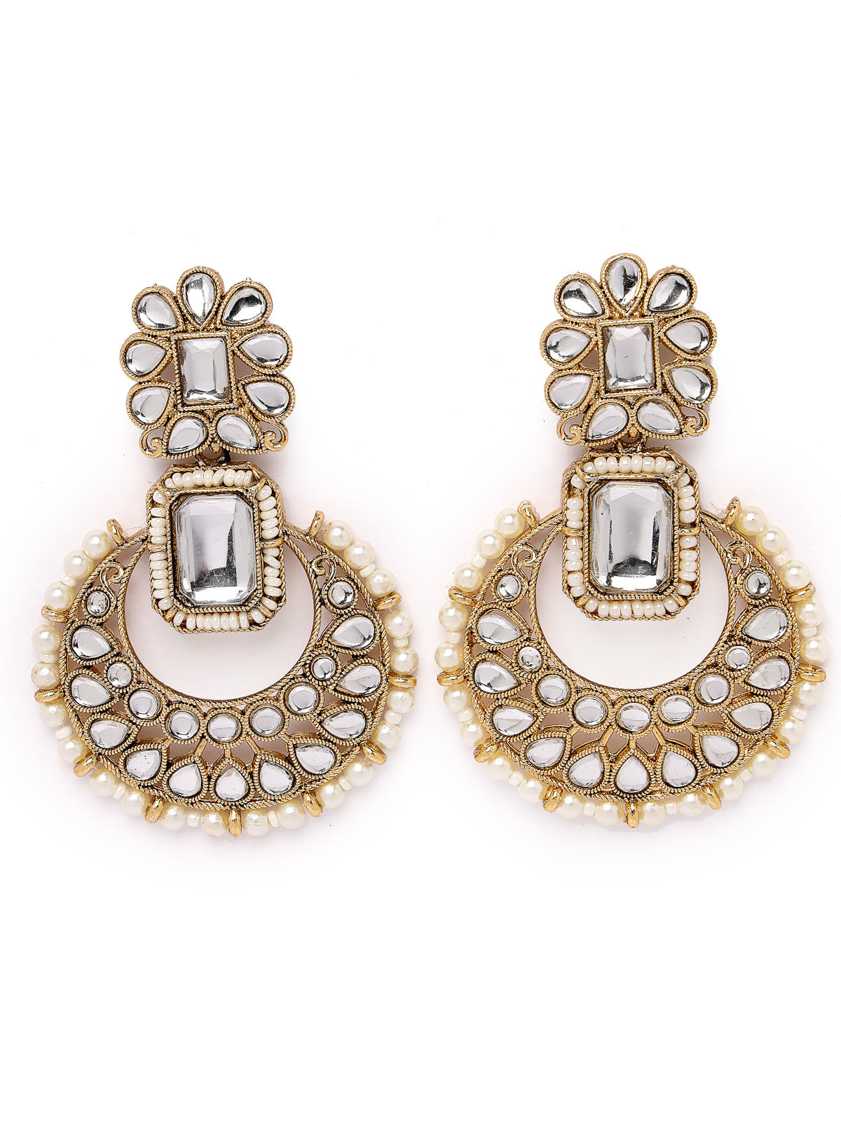 Sukkhi Affordable Squared Style White Kundan & Beads Choker Necklace Set With Earring And Maangtika | Jewellery Set For Women (NS105522)