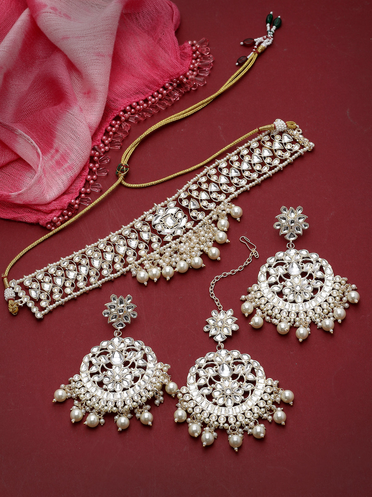 Sukkhi Treasured Gold Plated White Kundan & Beads Choker Necklace Set With Earring And Maangtika | Jewellery Set For Women (NS105526)