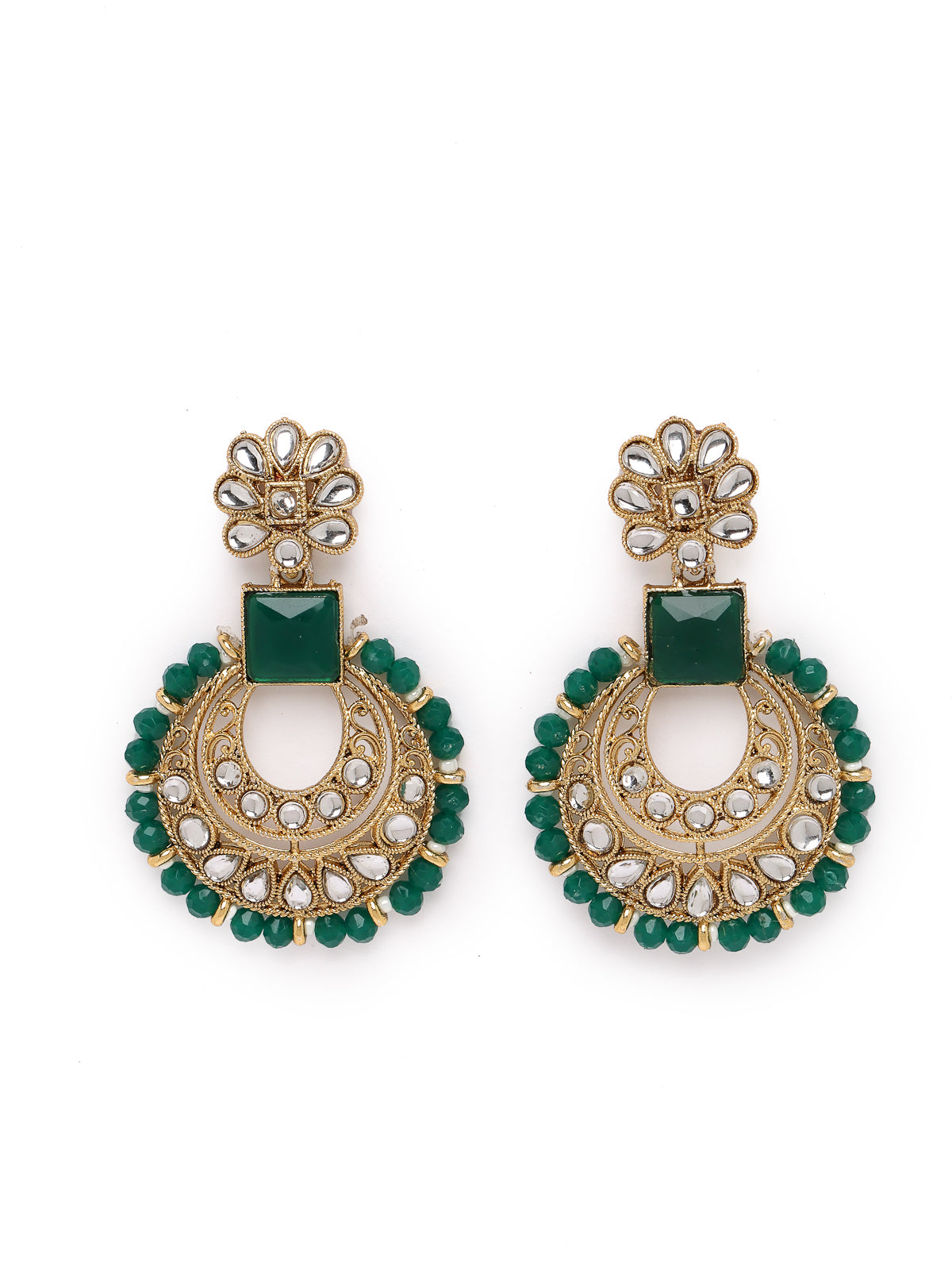 Sukkhi Classical Traditional Gold Plated Green Kundan & Beads Choker Necklace Set With Earring And Maangtika | Jewellery Set For Women (NS105552)