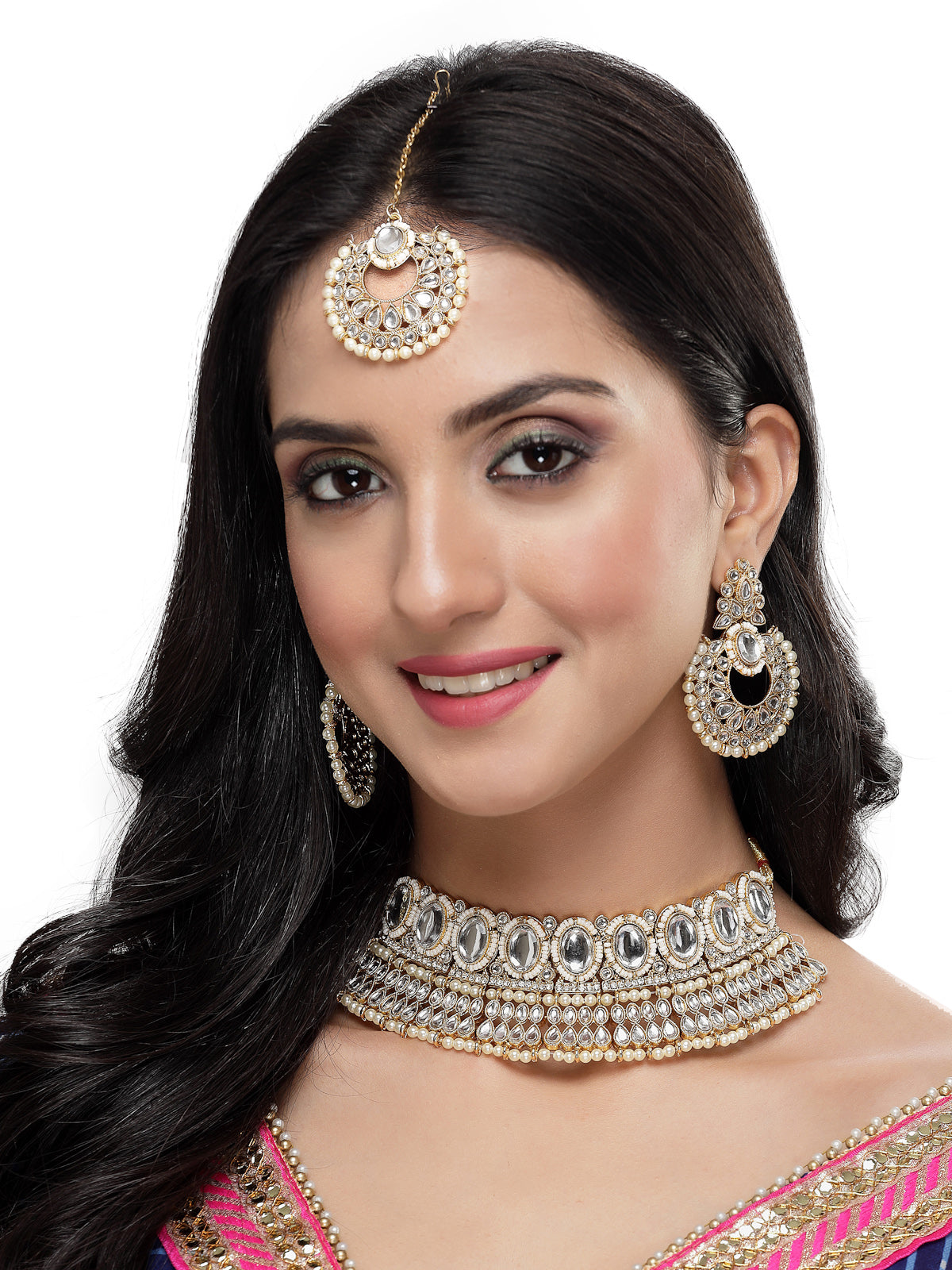 Sukkhi Delightful Trendy Gold Plated White Kundan & Beads Choker Necklace Set With Earring And Maangtika | Jewellery Set For Women (NS105576)