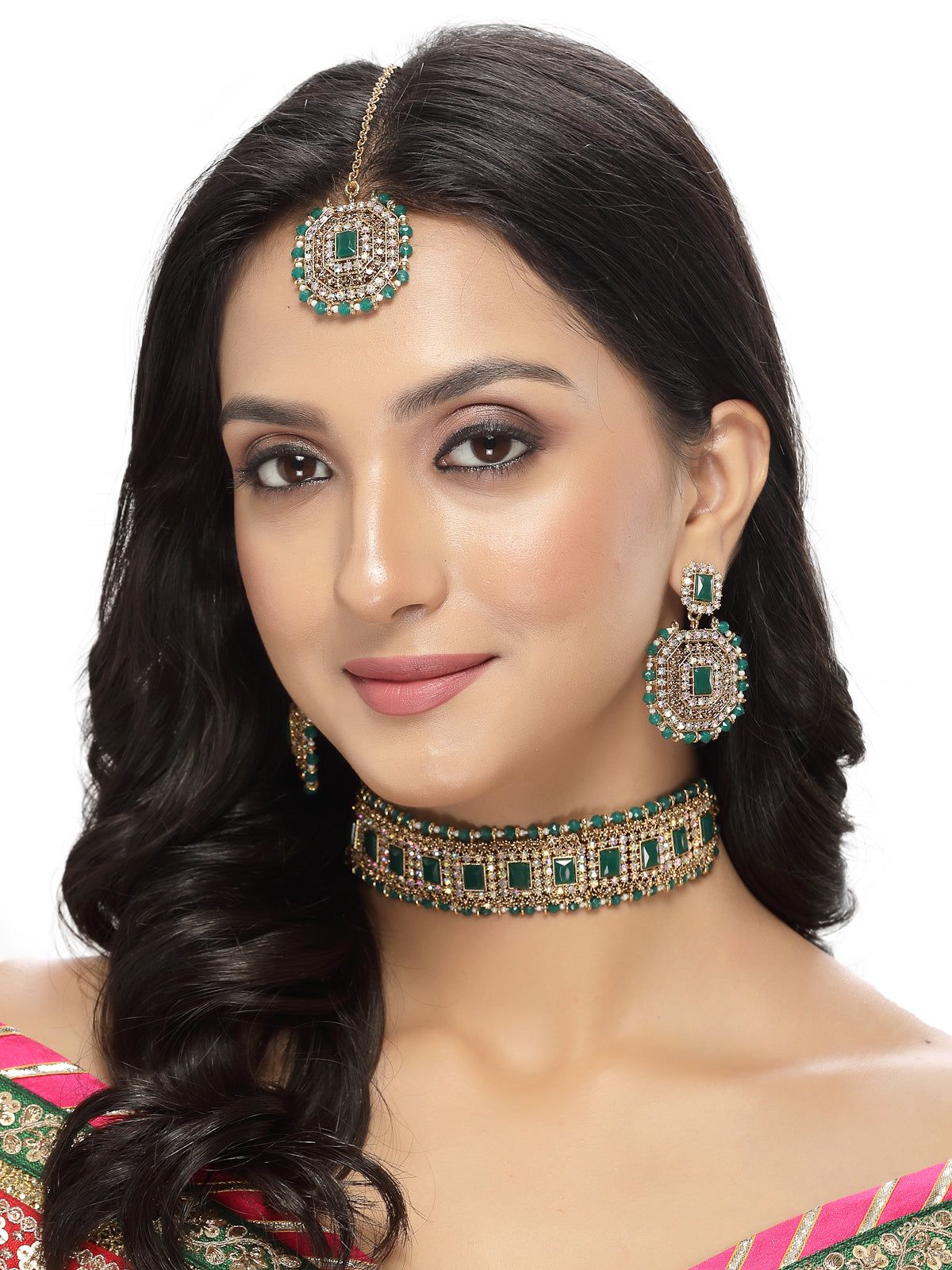 Sukkhi Decent Traditional Green Kundan & Beads Choker Necklace Set With Earring And Maangtika | Jewellery Set For Women (NS105591)