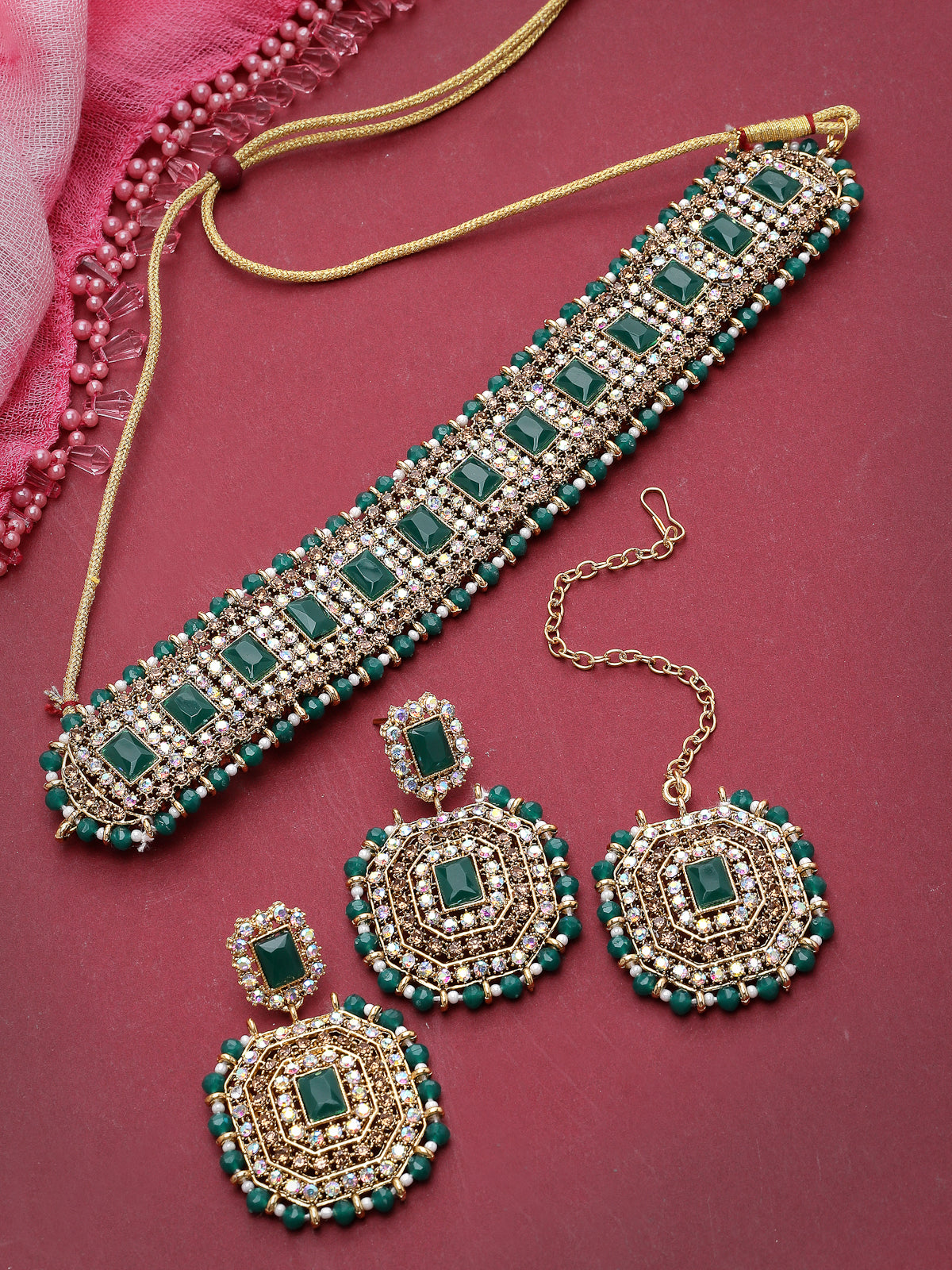 Sukkhi Decent Traditional Green Kundan & Beads Choker Necklace Set With Earring And Maangtika | Jewellery Set For Women (NS105591)