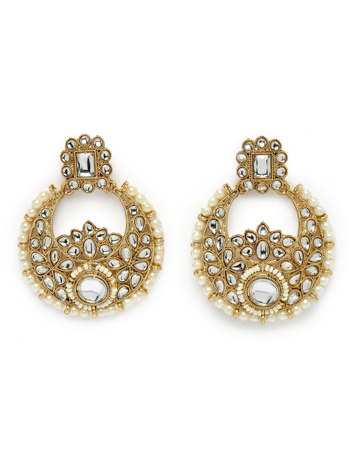 Sukkhi Fashion-Forward Gold Plated White Kundan & Beads Choker Necklace Set With Earring And Maangtika | Jewellery Set For Women (NS105627)