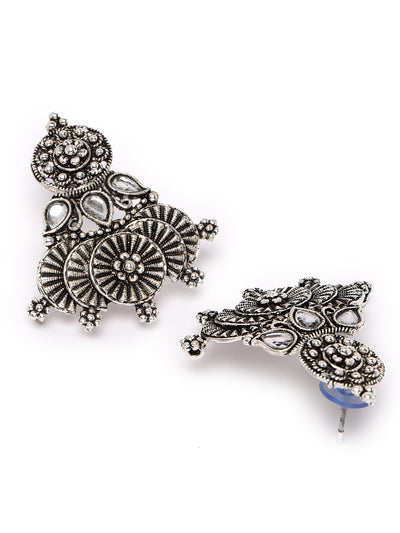 Sukkhi Eye-Catchy Oxidised Silver Plated Choker Necklace Set With Earring | Mangtikka Set For Women (NS105642)