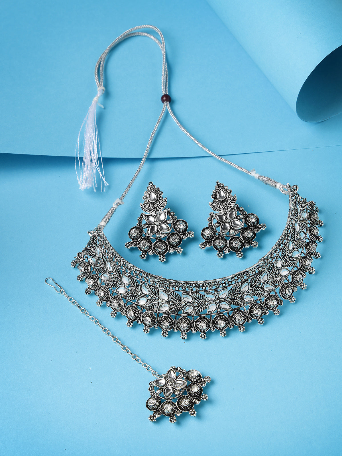 Sukkhi Eye-Catchy Oxidised Silver Plated Choker Necklace Set With Earring | Mangtikka Set For Women (NS105643)