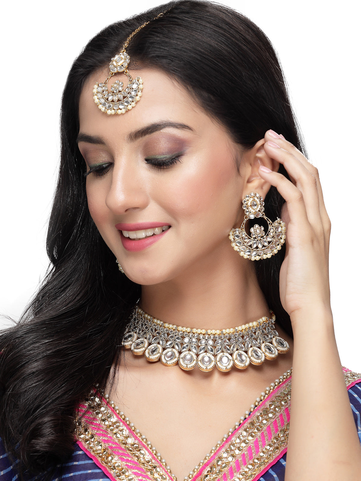 Sukkhi Sophisticated Traditional Looked White Stone Choker Necklace Set With Chandbali Earring And Mangtikka | Jewellery For Women (NS105651)