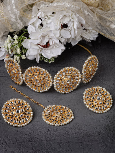 Sukkhi Admirable Geometric Gold Tone Plated Kundan Studded White Collarbone Necklace Set With Studs Earrings Maangtika | Jewellery Set For Women And Girls | Latest Design|NS105986