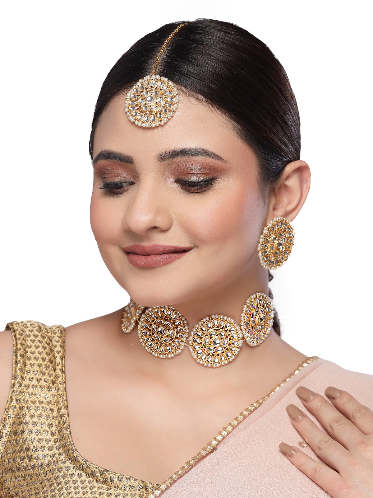 Sukkhi Admirable Geometric Gold Tone Plated Kundan Studded White Collarbone Necklace Set With Studs Earrings Maangtika | Jewellery Set For Women And Girls | Latest Design|NS105986