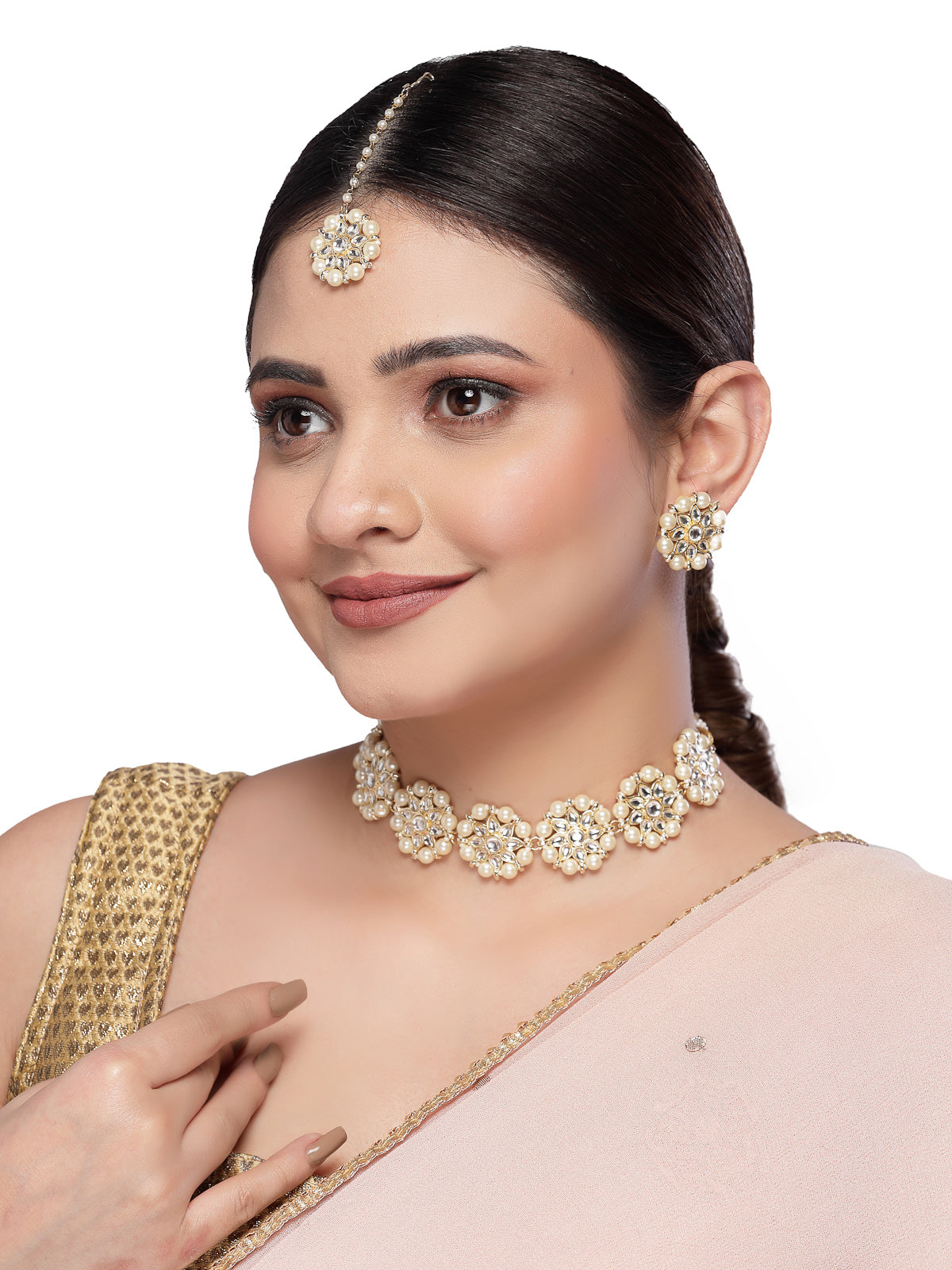 Sukkhi Pretty White Floral Gold Plated White AD Stones with Pearls Studded Choker Necklace Set With Studs Earrings Maangtika| Jewellery Set For Women And Girls|Latest Design|NS105993