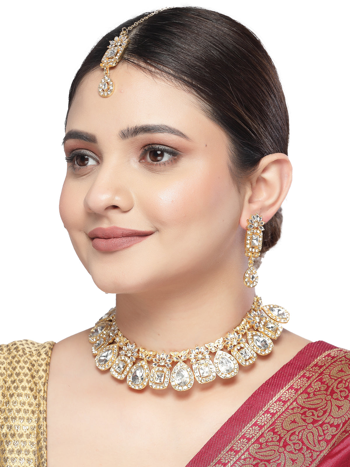 Sukkhi New Ethnic Fashionable Gold Plated White AD Stones Studded Drop with Squared Shaped Collarbone Necklace Set With Drop Earrings Maangtika|Jewellery Set For Women And Girls|Latest Design|NS105996