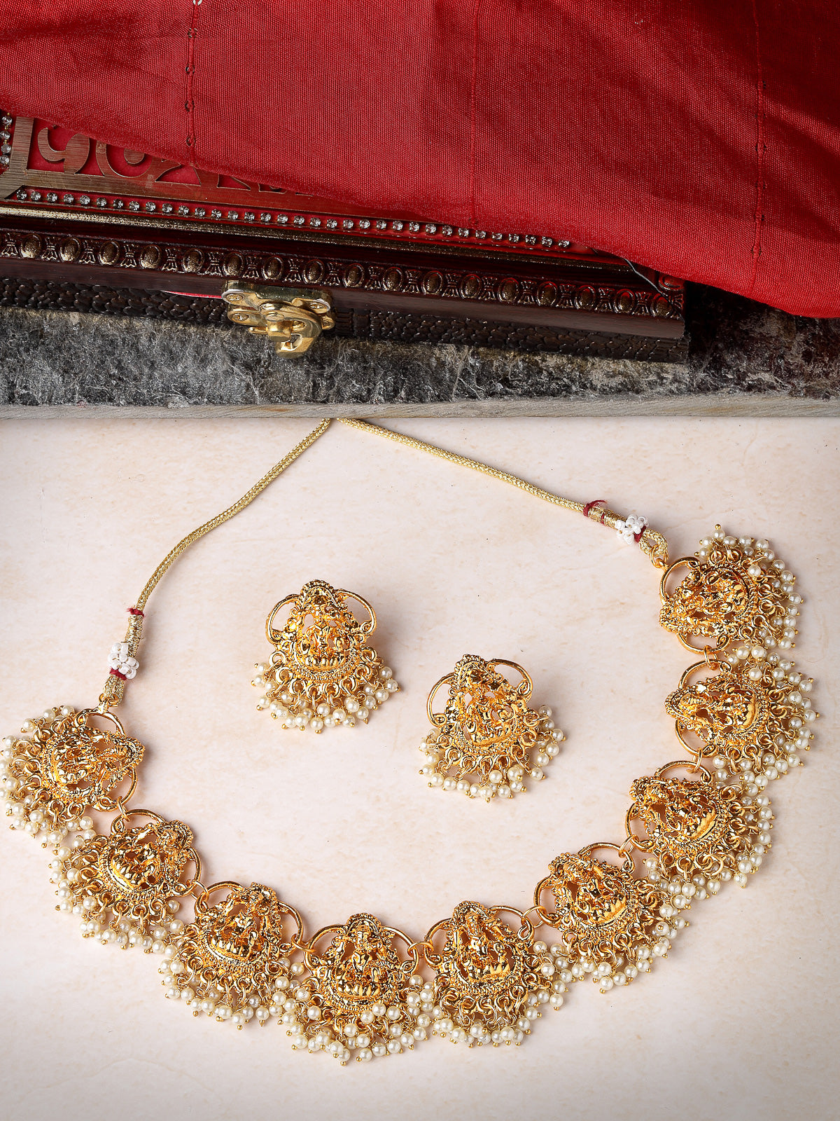Sukkhi South Indian Temple Gold Plated White Beaded Collarbone Necklace Set with Studs Earrings|Jewellery Set for Women & Girls|Latest Design|NS106010
