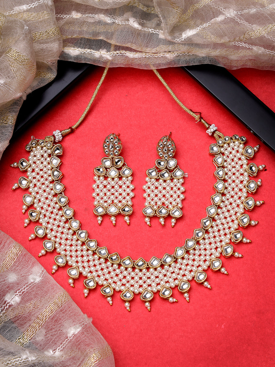 Sukkhi Elegant Gold Tone White Pearls & Kundan Choker Necklace Set with Long Danger Earrings Jewellery Set For Women & Girls|Set of 1|NS106041