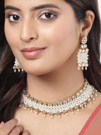 Sukkhi Elegant Gold Tone White Pearls & Kundan Choker Necklace Set with Long Danger Earrings Jewellery Set For Women & Girls|Set of 1|NS106041
