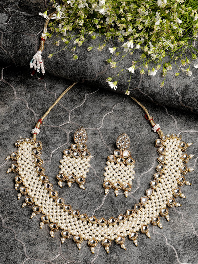 Sukkhi Elegant Gold Tone White Pearls & Kundan Choker Necklace Set with Long Danger Earrings Jewellery Set For Women & Girls|Set of 1|NS106041